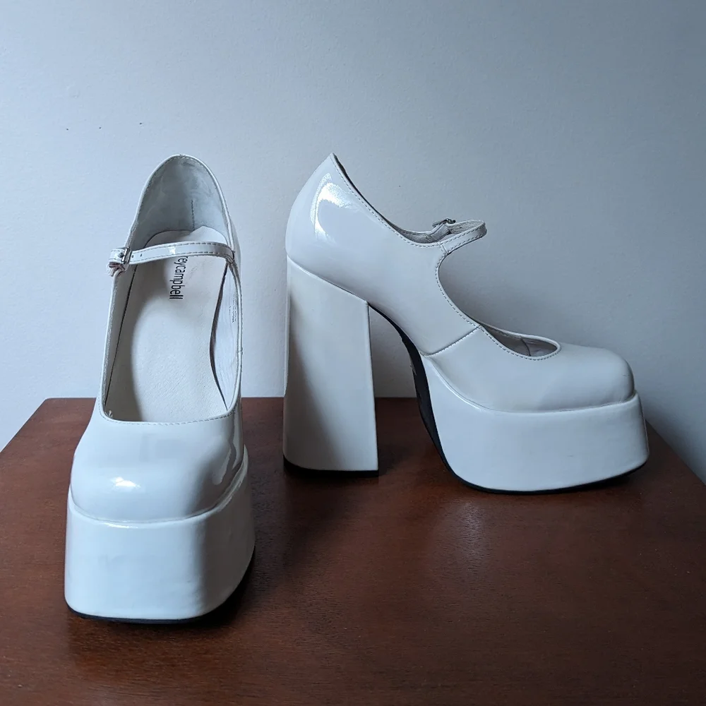 Jeffrey Campbell Mary Jane Platform Pump Ivory Crinkle Patent Leather - Picture 3 of 6